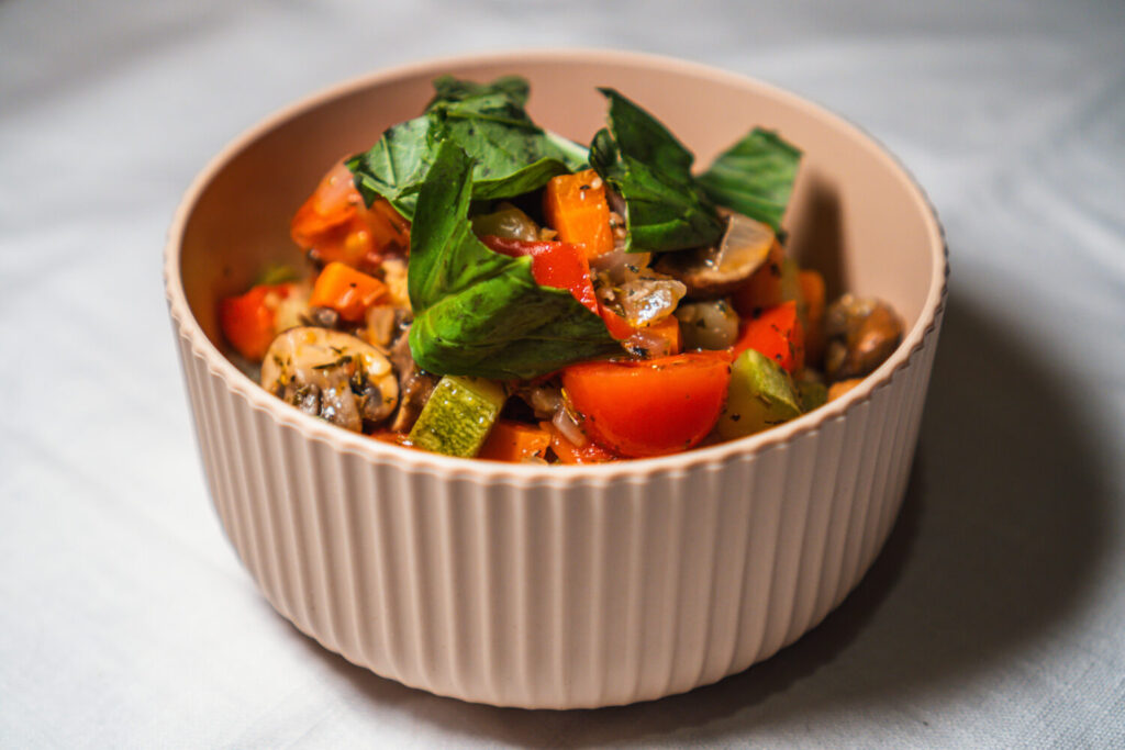 mediterraner couscous salat vegan